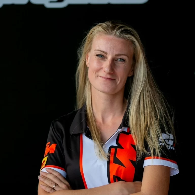 karolina-nezdarilova